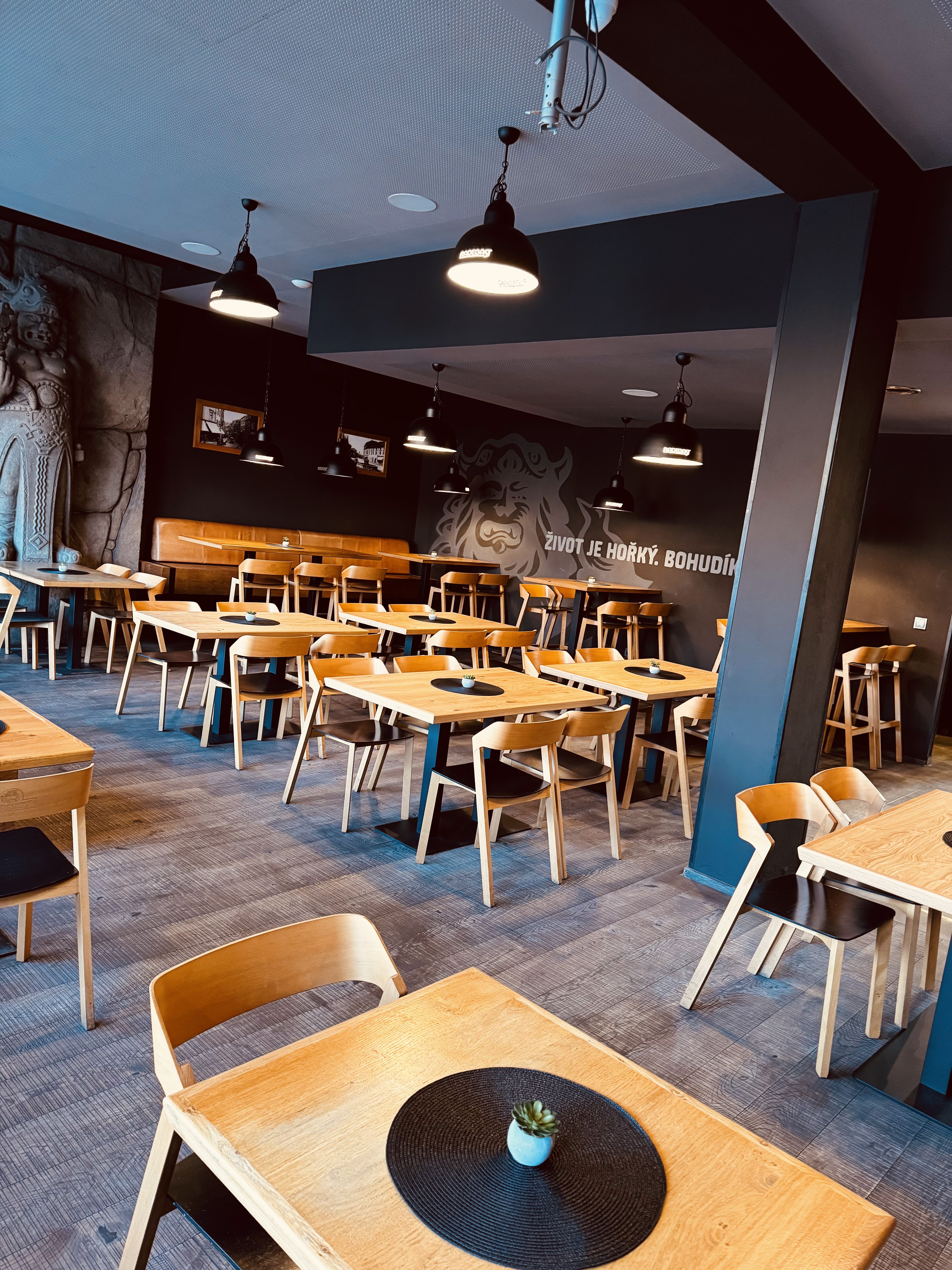 Download free bootstrap 4 landing page, free boootstrap 4 templates, Download free bootstrap 4.1 landing page, free boootstrap 4.1.1 templates, Pigga Landing page